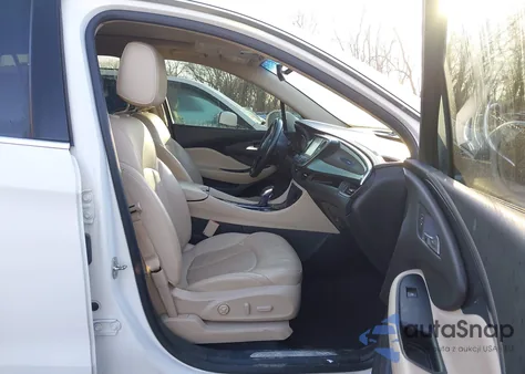 2017 Buick Envision Essence z USA, uszkodzony, nr VIN LRBFXBSA7HD198666